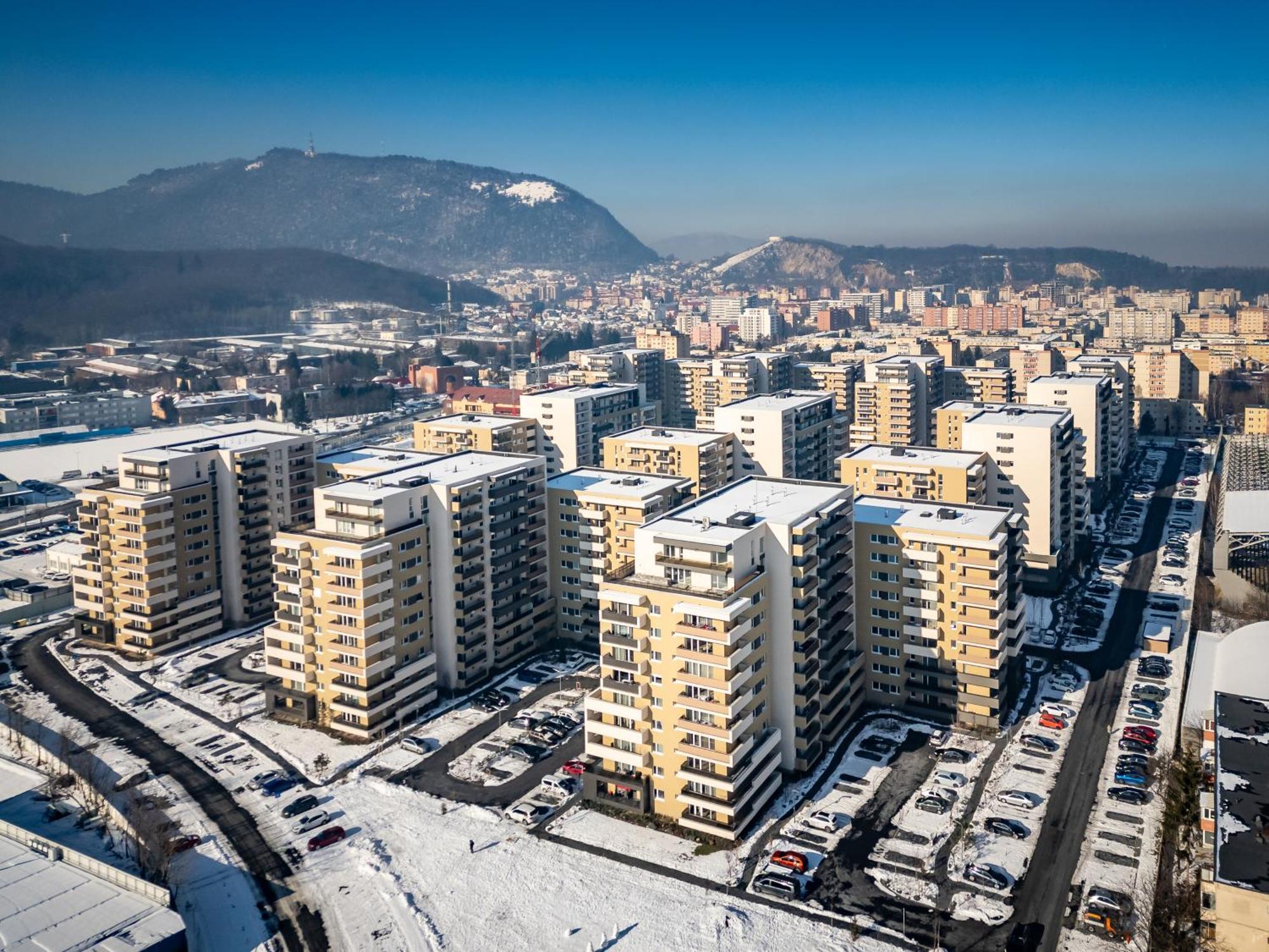 Carpatilor Apart Hotel Brasov Exterior photo